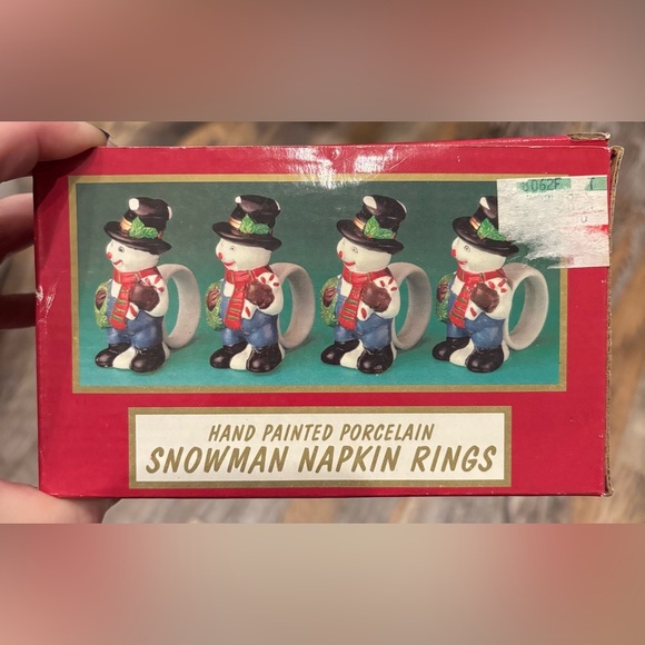 Set of 4 Hand Painted Porcelain Snowman Napkin Rings World Bazaars Box Christmas - Picture 2 of 7